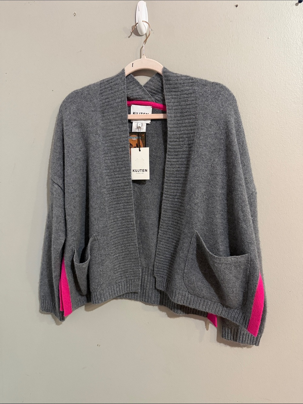 Kujten Women's Gray Open-Front Cardigan with Pink Accents
